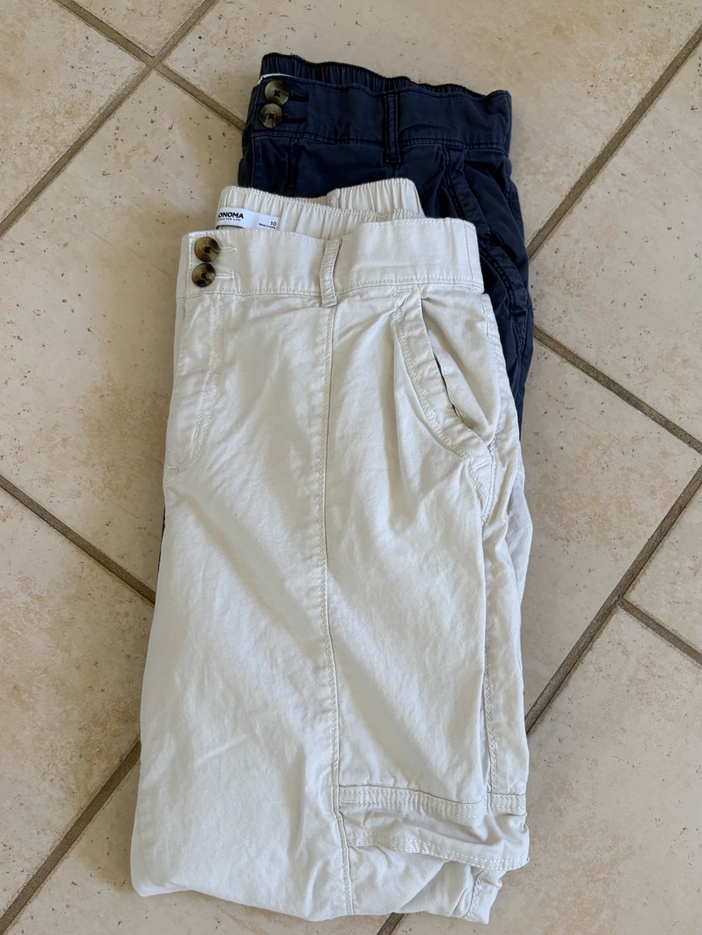 Lot of 2 pairs Sonoma cargo capris size 10